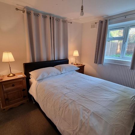 Beautiful Double Room In Acton, West Londres Exterior foto